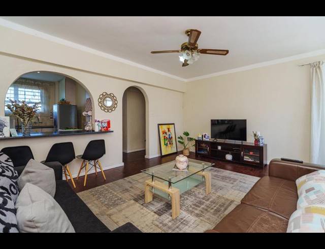 2 BEDROOM APARTMENT FOR SALE IN PLUMSTEAD